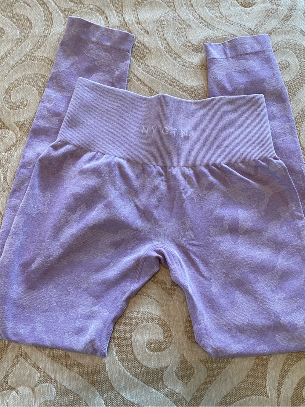 NVGTN Lavender Camo Seamless Leggings Size S High Rise Gym Yoga - Picture 9 of 11